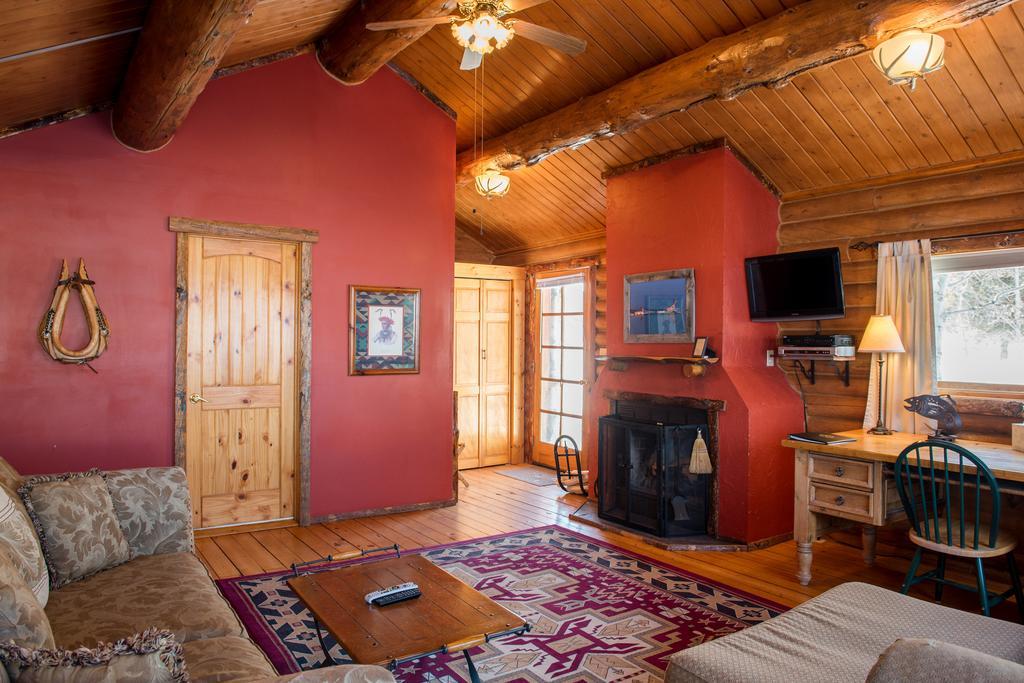 Villa Bar N Ranch à West Yellowstone Extérieur photo